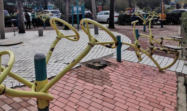 健身手套怎么戴_健身帶手套_健身戴手套會(huì)影響效果嗎