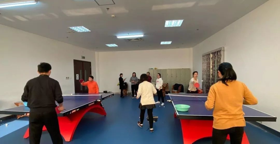 加加油慢動作分解教學_加油amigo分解_加油操分解動作