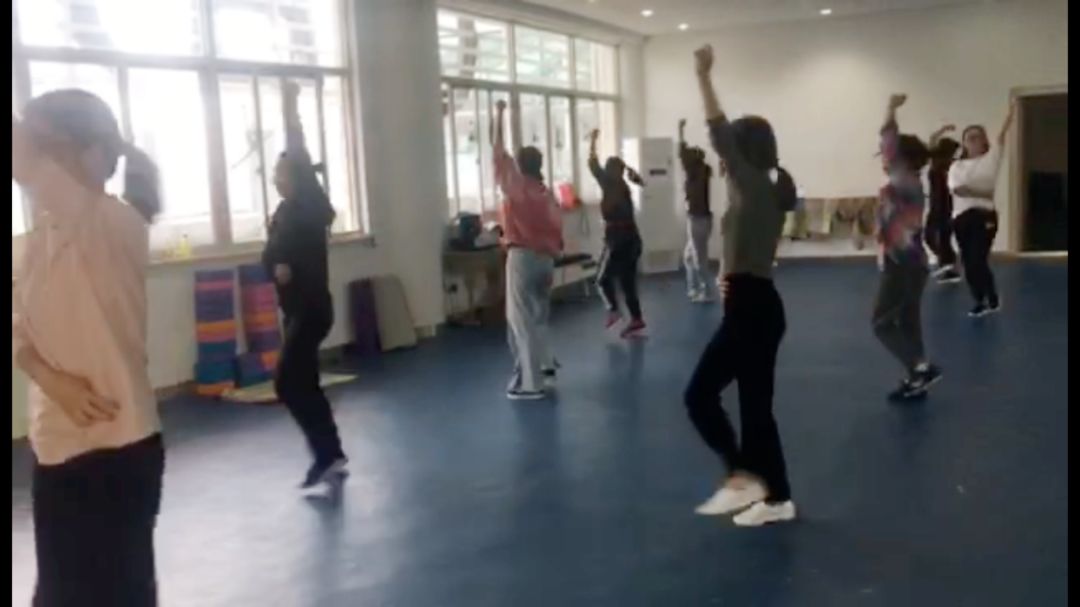 加油操分解動作_加加油慢動作分解教學_加油amigo分解