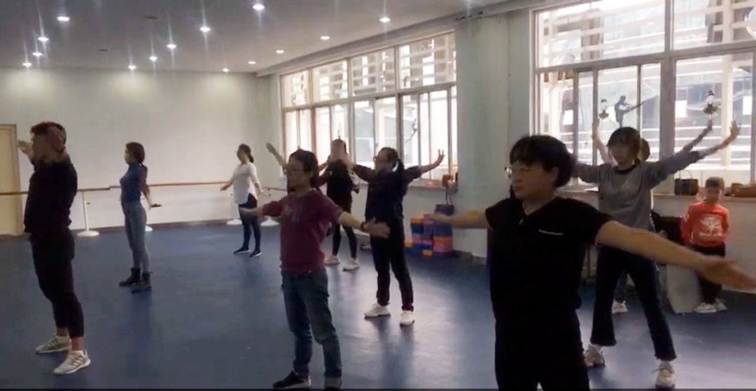 加油操分解動作_加油amigo分解_加加油慢動作分解教學