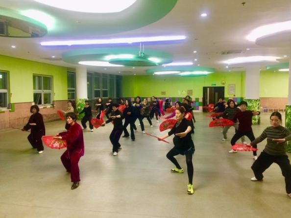 加加油慢動作分解教學_加油amigo分解_加油操分解動作