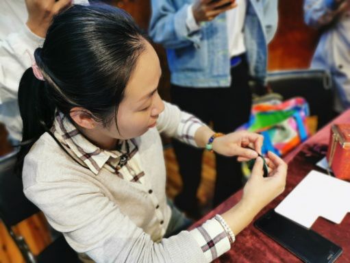 加加油慢動作分解教學_加油amigo分解_加油操分解動作