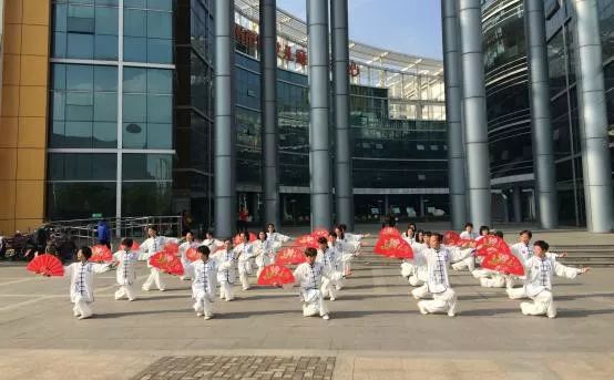 加加油慢動作分解教學_加油amigo分解_加油操分解動作