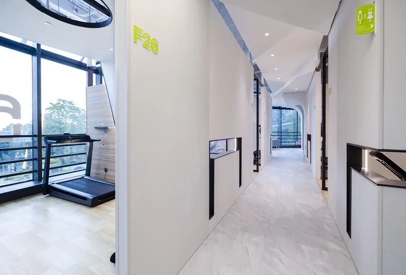 單人訓(xùn)練器怎么操作_單人 綜合訓(xùn)練器_單人綜合訓(xùn)練器教程