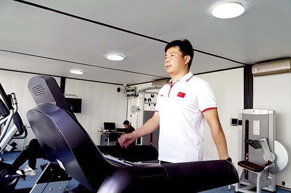 澳瑞特綜合訓(xùn)練器_澳瑞特健身器械_澳瑞特智能健身器材