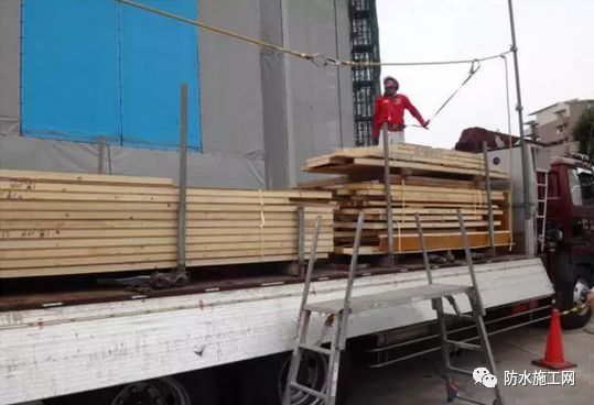 早會互動我為你揉肩_揉肩組合_揉肩的好處