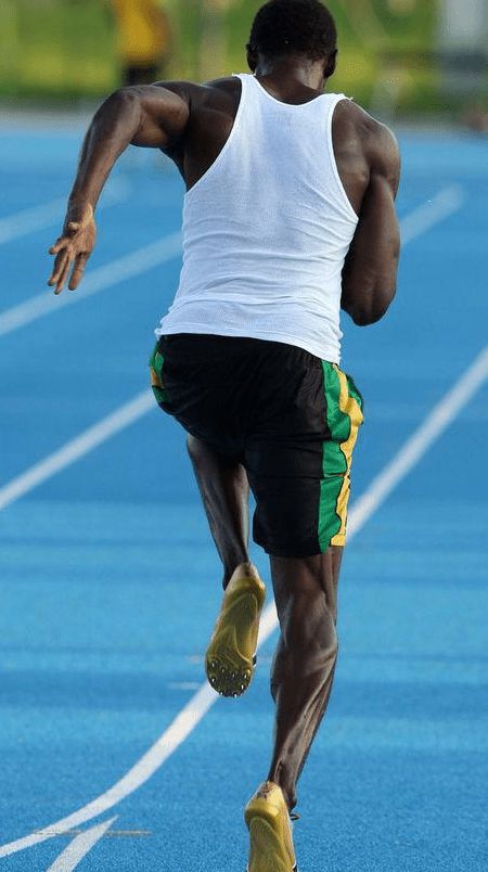 腿短跑的快_腿短跑的慢嗎_短跑運(yùn)動(dòng)員小腿比較