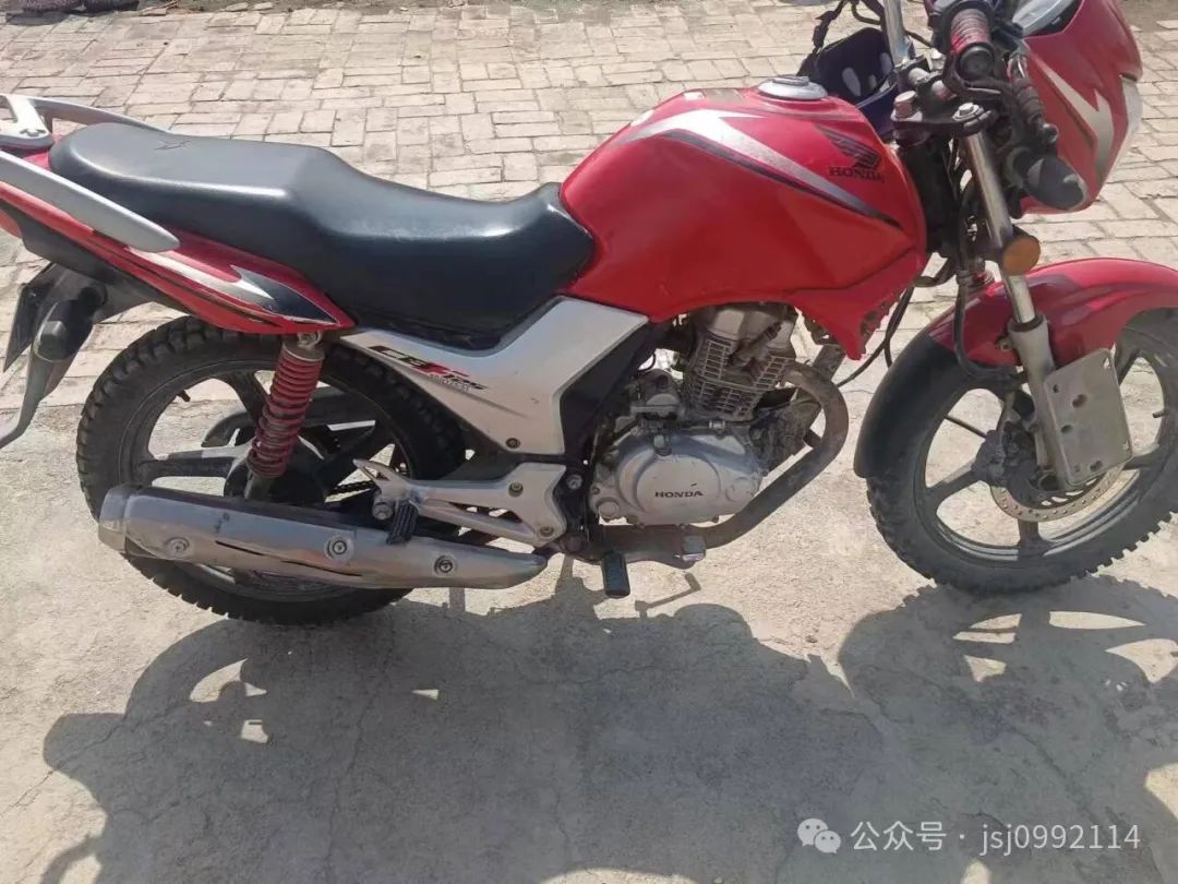 一萬元跑步機(jī)什么牌子好_跑步機(jī)好一點(diǎn)的牌子_牌子跑步機(jī)萬元好還是千元