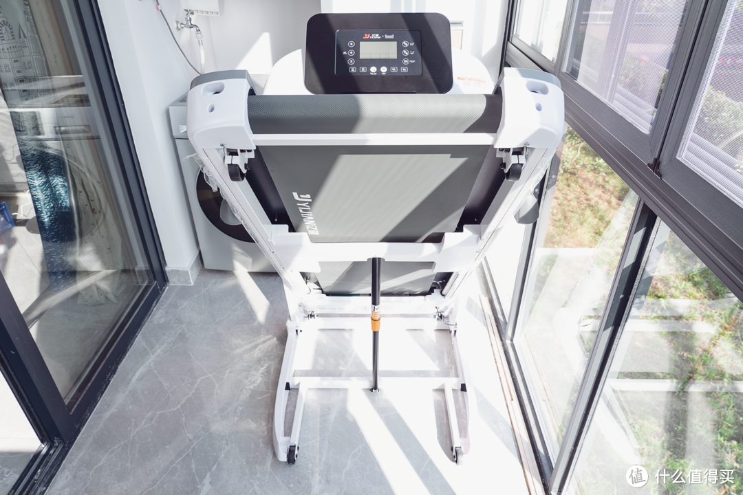 kaiyun體育登錄網(wǎng)頁(yè)入口 億健 天貓聯(lián)合定制跑步機(jī)ELF 跑步機(jī)：減震功能遠(yuǎn)超想象