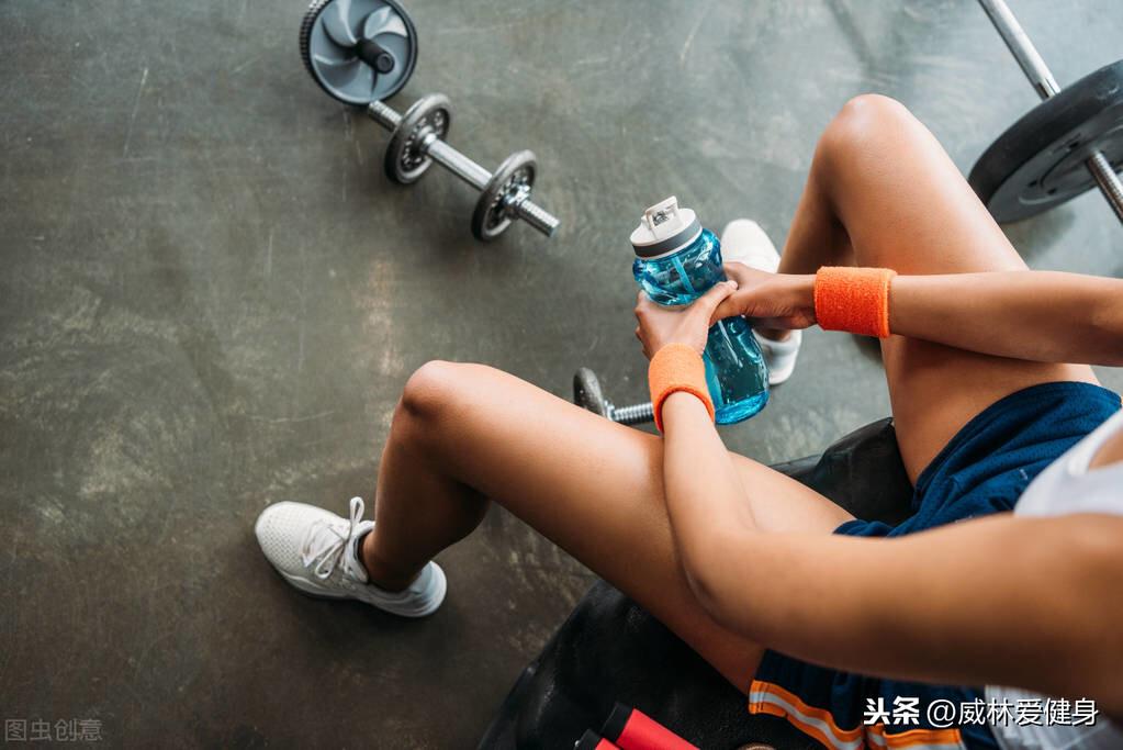 健身手套大點好還是小點好_健身手套小還是大點好_健身手套