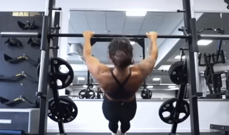 純靠手臂引體向上_引體手臂不能完全放到_手臂做引體向上伸直就痛