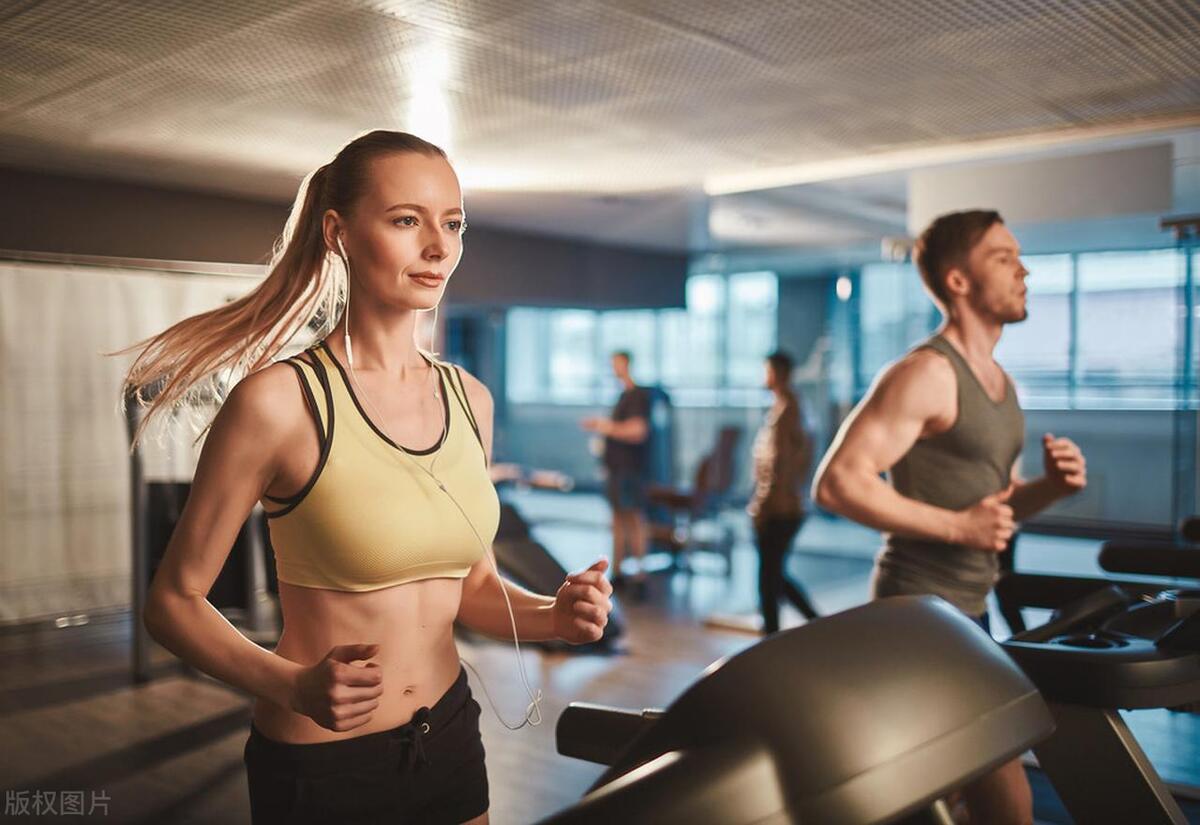 運(yùn)動(dòng)減肥體重下降后又上升了_運(yùn)動(dòng)多久后開(kāi)始掉體重_運(yùn)動(dòng)后體重下降過(guò)一會(huì)又恢復(fù)