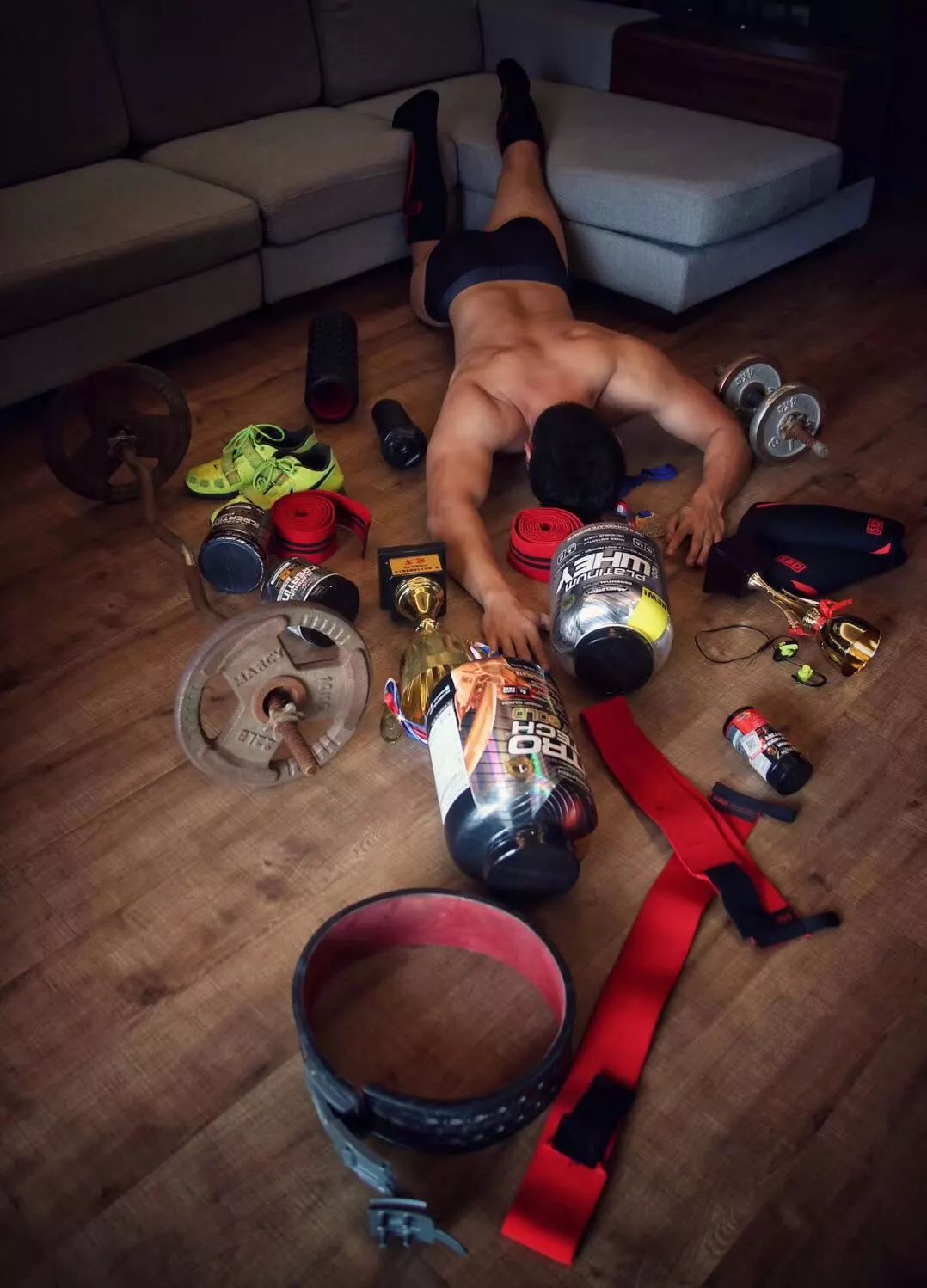 健身手套護(hù)腕什么牌子好_健身護(hù)腕手套_手套健身護(hù)腕圖片