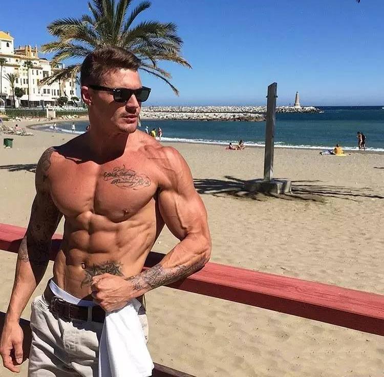 健身瑜伽墊_瑜伽健身墊哪個(gè)牌子好_瑜伽健身墊什么材質(zhì)好