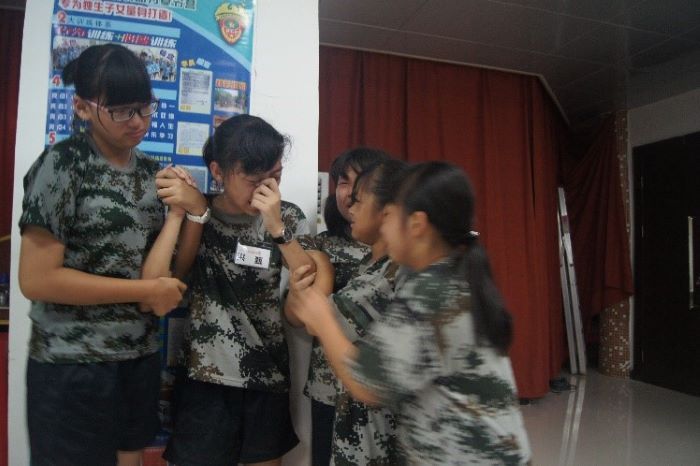 綜合訓練器_綜合訓練器組裝視頻_綜合訓練器訓練視頻