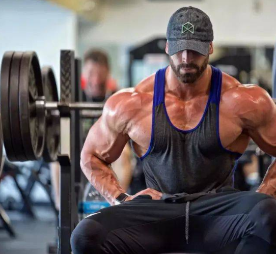 胸肌訓(xùn)練器怎么用_器械練胸_綜合訓(xùn)練器 胸肌