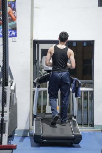 訓(xùn)練器是什么_綜合訓(xùn)練器怎么使用_訓(xùn)練器的使用方法