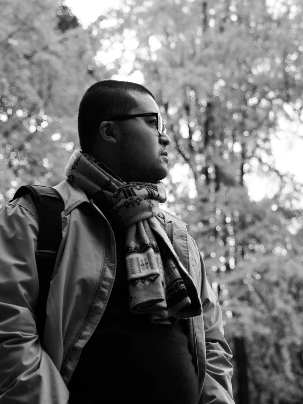 拍紀(jì)錄片的當(dāng)代藝術(shù)家康世偉