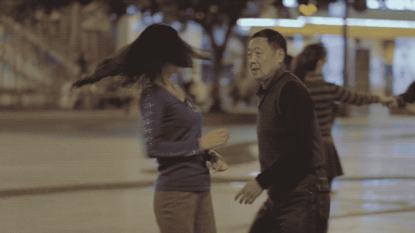 廣場(chǎng)舞愛(ài)你錯(cuò)錯(cuò)錯(cuò)_廣場(chǎng)舞愛(ài)在思金拉措_廣場(chǎng)舞愛(ài)你一百歲