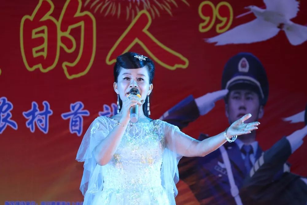 廣場(chǎng)舞南海姑娘_南海之戀廣場(chǎng)舞_廣場(chǎng)舞串燒,我們的南海