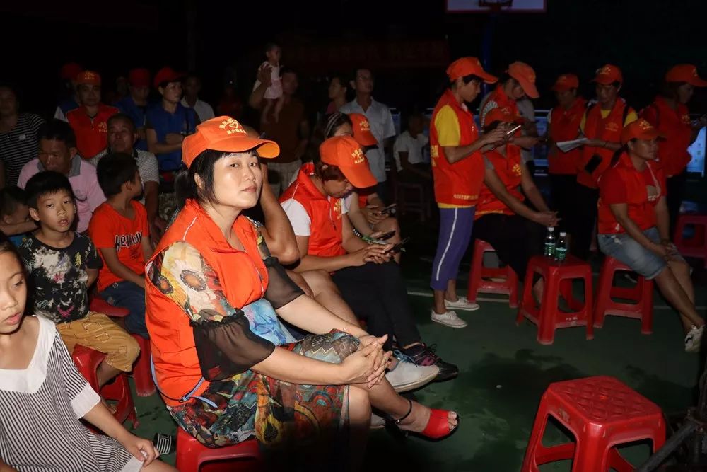 廣場(chǎng)舞串燒,我們的南海_廣場(chǎng)舞南海姑娘_南海之戀廣場(chǎng)舞