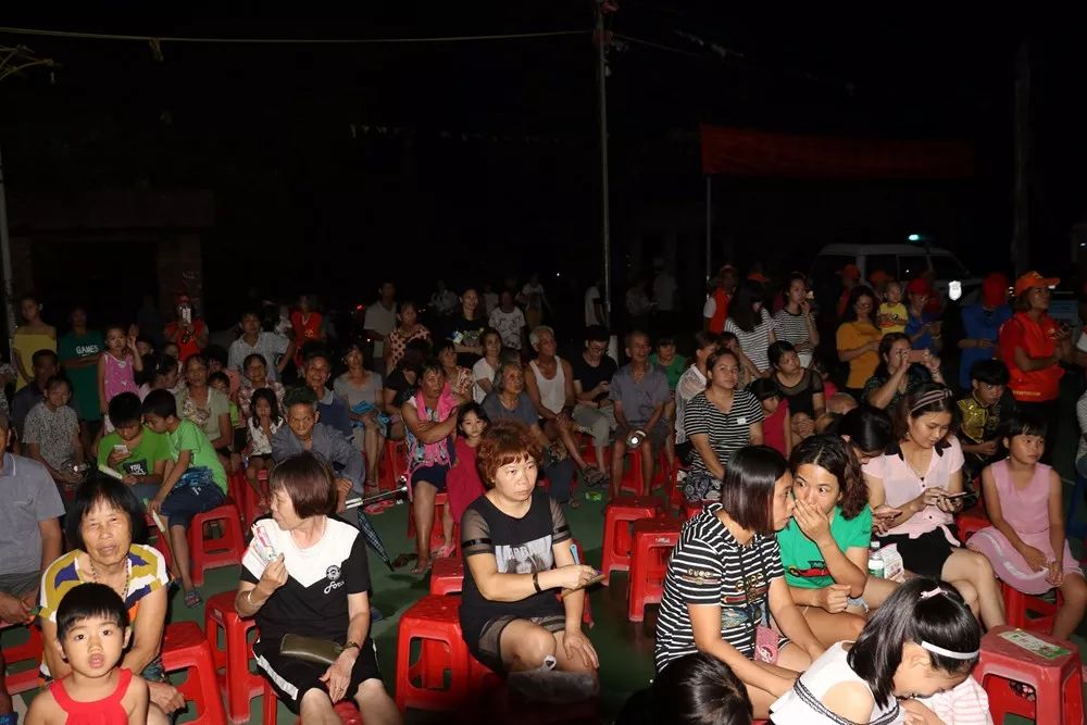 廣場(chǎng)舞串燒,我們的南海_廣場(chǎng)舞南海姑娘_南海之戀廣場(chǎng)舞