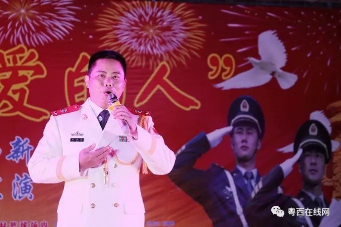 南海之戀廣場(chǎng)舞_廣場(chǎng)舞串燒,我們的南海_廣場(chǎng)舞南海姑娘