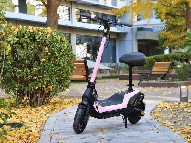 kaiyun官方網(wǎng)app下載app 女生超愛的迷你電動滑板車！九號電動滑板車UiFi Pro全面評測