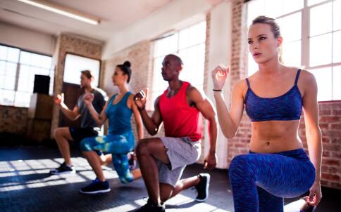 有氧健身操怎么減肥 有氧健身操可以減肥嗎 跳健身操有什么好處