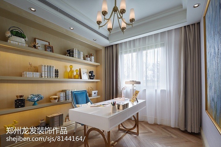 綜合訓(xùn)練器