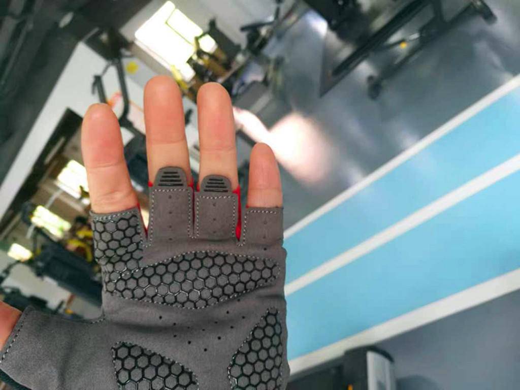 新手健身手套_手套新手健身怎么穿_健身運動手套