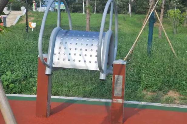 單人站綜合訓(xùn)練器使用_單人機器人_單人站綜合訓(xùn)練器安裝視頻