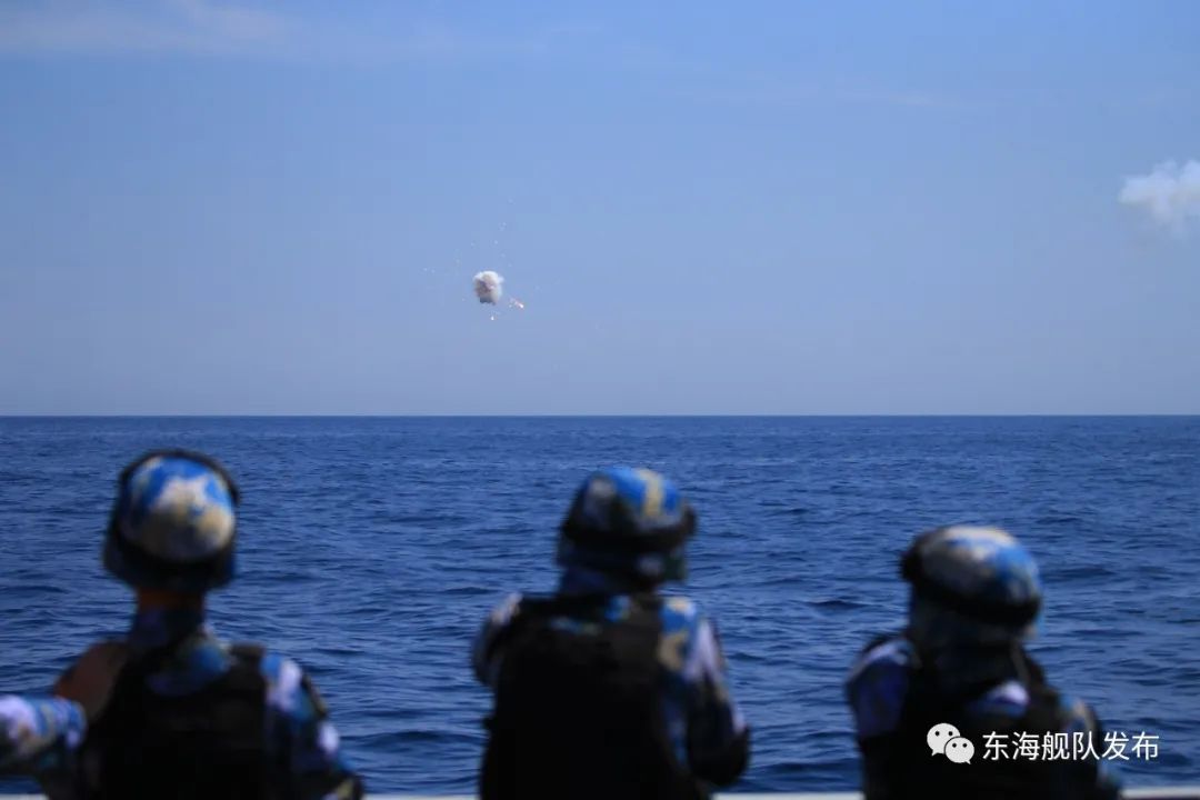 綜合訓練器使用_綜合訓練器組裝視頻_綜合訓練器材使用視頻