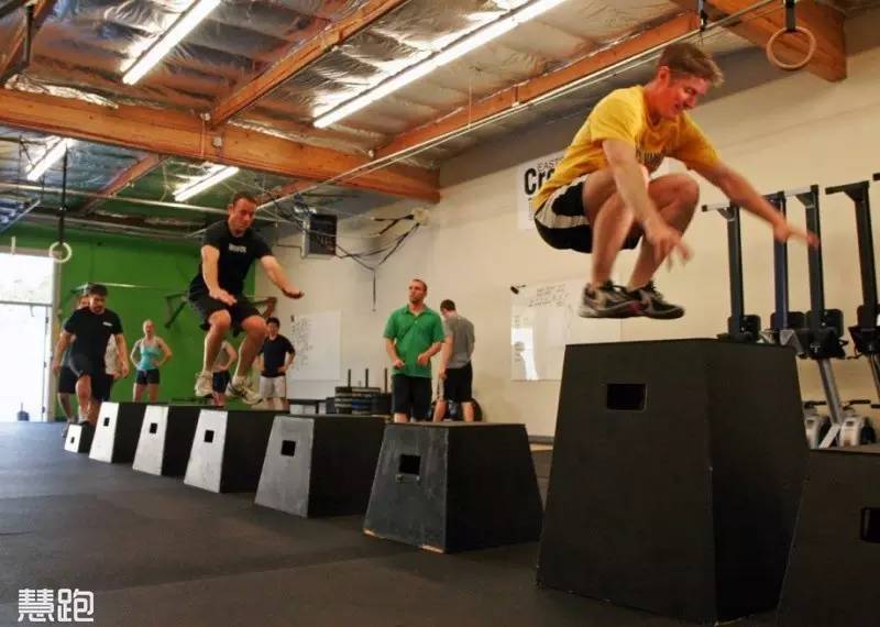 左腳小腿肌肉老是跳_左腳小腿跳動(dòng)_老左腳肌肉腿跳小是咋回事