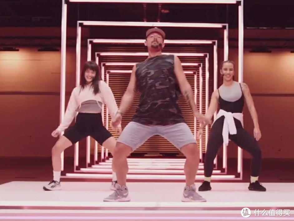 之前主創(chuàng)還來中國授過課