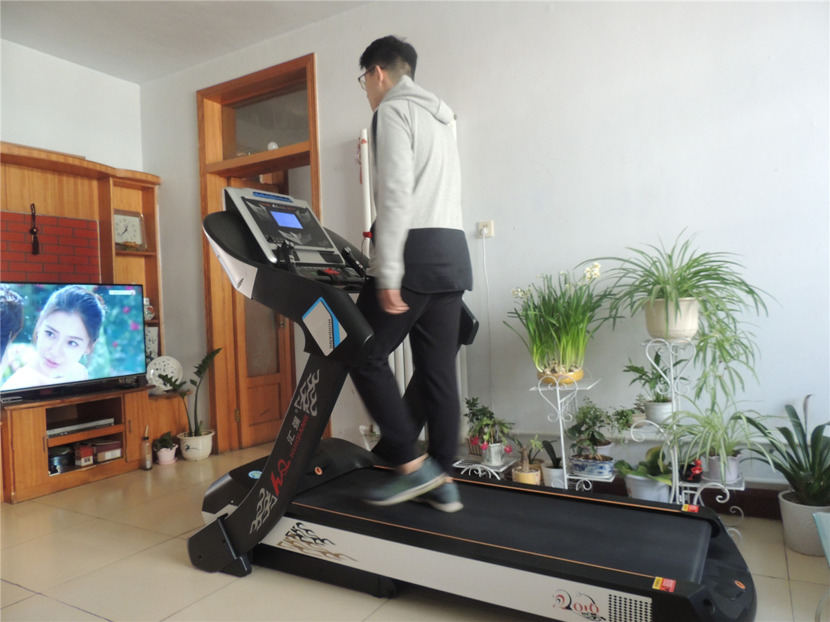 匯強(qiáng)跑步機(jī)官網(wǎng)都沒(méi)有_被匯強(qiáng)跑步機(jī)騙了_匯強(qiáng)跑步機(jī)9188