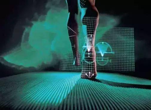 膝蓋直著走路_膝蓋走路直起來就疼_走路膝蓋應(yīng)該是直的嗎