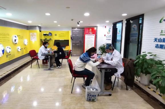 瑜伽健身動起來就疼_瑜伽練起來_健身動起來瑜伽