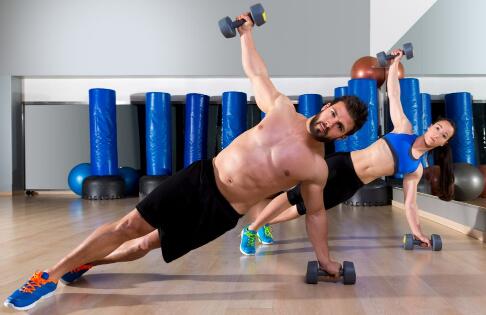 仰臥起坐器材使用_仰臥起坐器材_器材坐仰臥起坐的好處