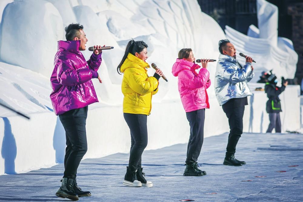 大眾健身隊(duì)再相聚_大眾健身隊(duì)廣場(chǎng)舞愛(ài)的天堂_相聚大眾隊(duì)健身操視頻