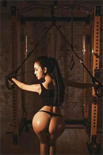 健身初學(xué)者進(jìn)健身房訓(xùn)練計(jì)劃_健身初學(xué)者健身房訓(xùn)練計(jì)劃_初學(xué)者健身房訓(xùn)練步驟