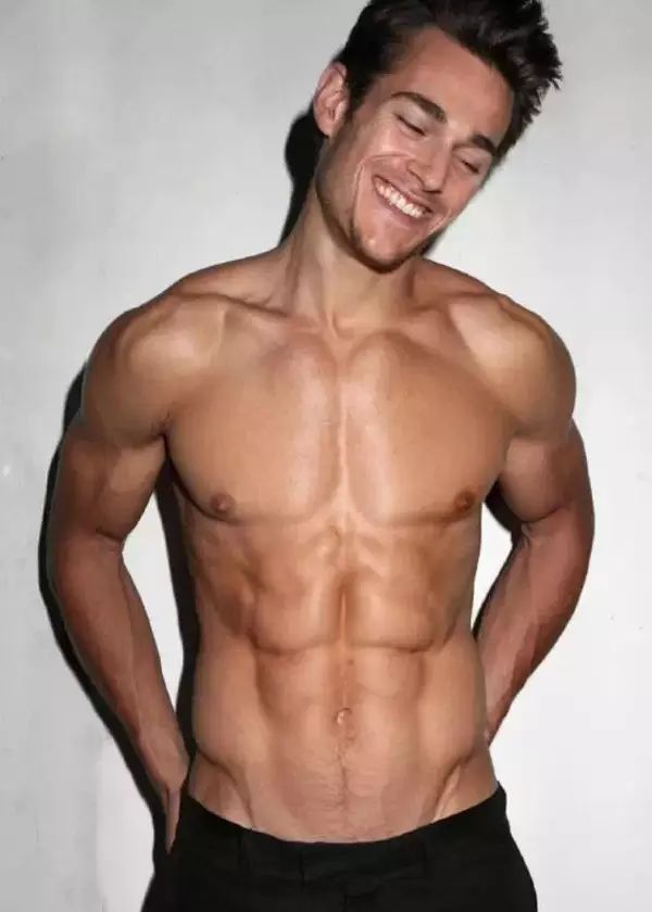 健身初學(xué)者進(jìn)健身房訓(xùn)練計(jì)劃_健身初學(xué)者健身房訓(xùn)練計(jì)劃_初學(xué)者健身房訓(xùn)練步驟