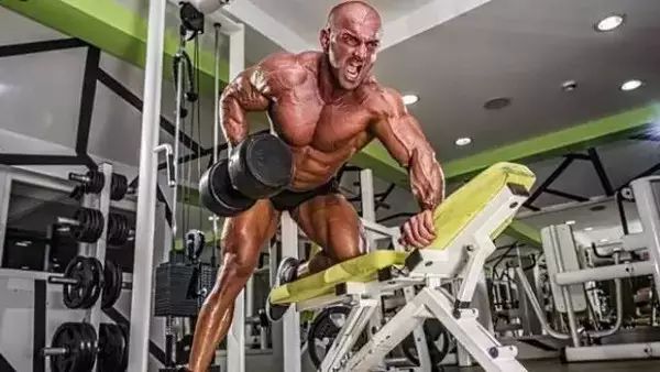 健身初學(xué)者進(jìn)健身房訓(xùn)練計(jì)劃_健身初學(xué)者健身房訓(xùn)練計(jì)劃_初學(xué)者健身房訓(xùn)練步驟