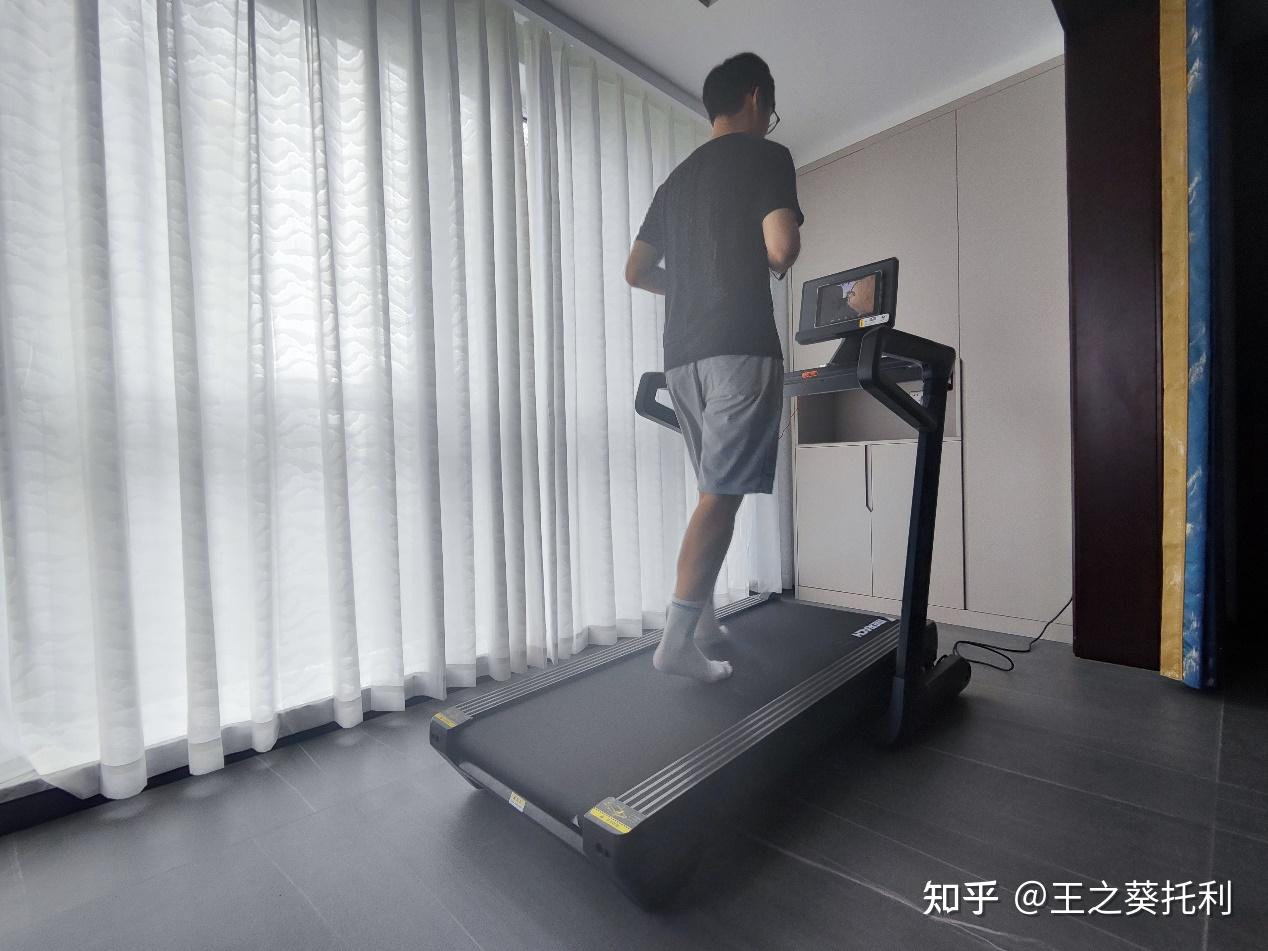 家用跑步機(jī)哪款好_家用跑步機(jī)實(shí)用性_家用跑步機(jī)買