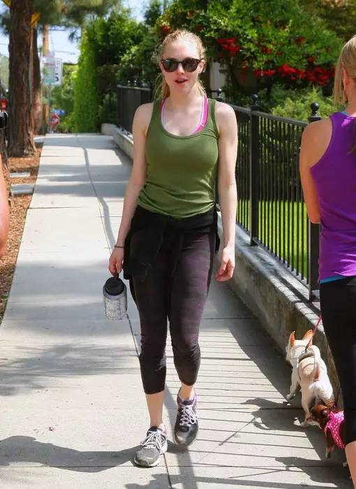 生理期適合做什么運(yùn)動(dòng)_生理期間的運(yùn)動(dòng)_生理運(yùn)動(dòng)期適合做艾灸嗎