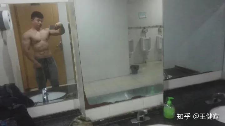 健身手套 知乎_健身運(yùn)動(dòng)手套_健身手套