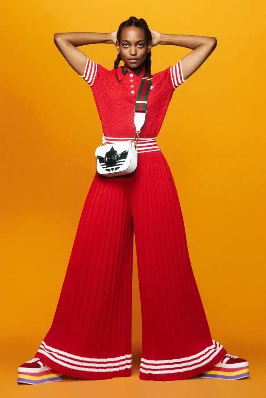 阿迪達(dá)斯運(yùn)動(dòng)手套_adidas健身手套_手套健身引體向上