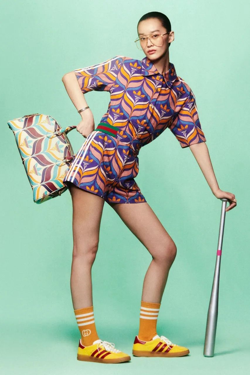 adidas健身手套_阿迪達(dá)斯運(yùn)動(dòng)手套_手套健身引體向上