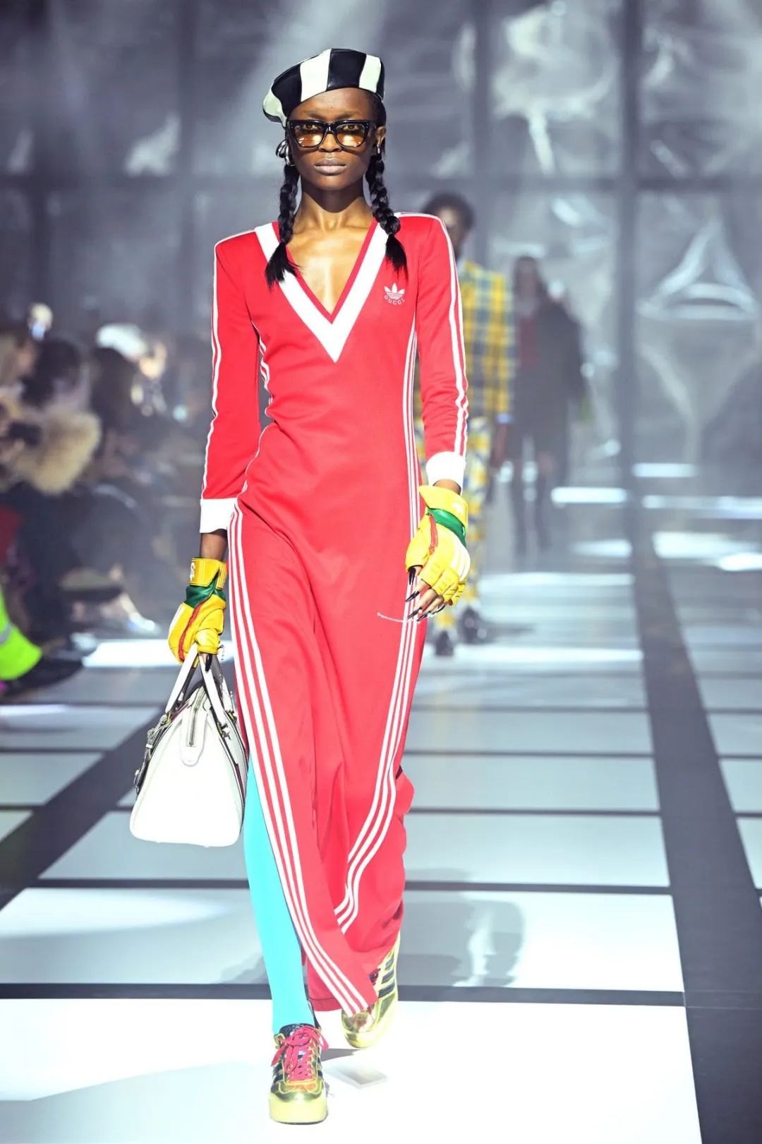 adidas健身手套_手套健身引體向上_阿迪達(dá)斯運(yùn)動(dòng)手套