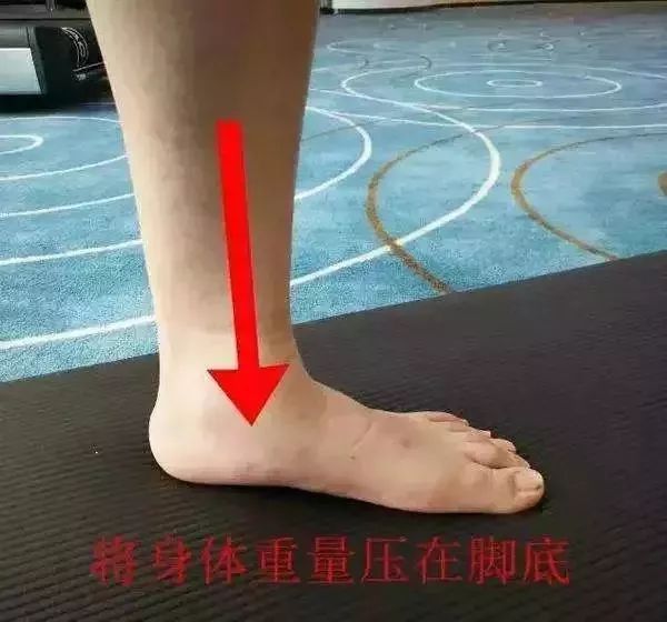 腳踝痛還繼續(xù)運(yùn)動(dòng)會(huì)怎么樣_運(yùn)動(dòng)后腳踝疼 多久能好_疼腳踝能運(yùn)動(dòng)好后會(huì)疼嗎